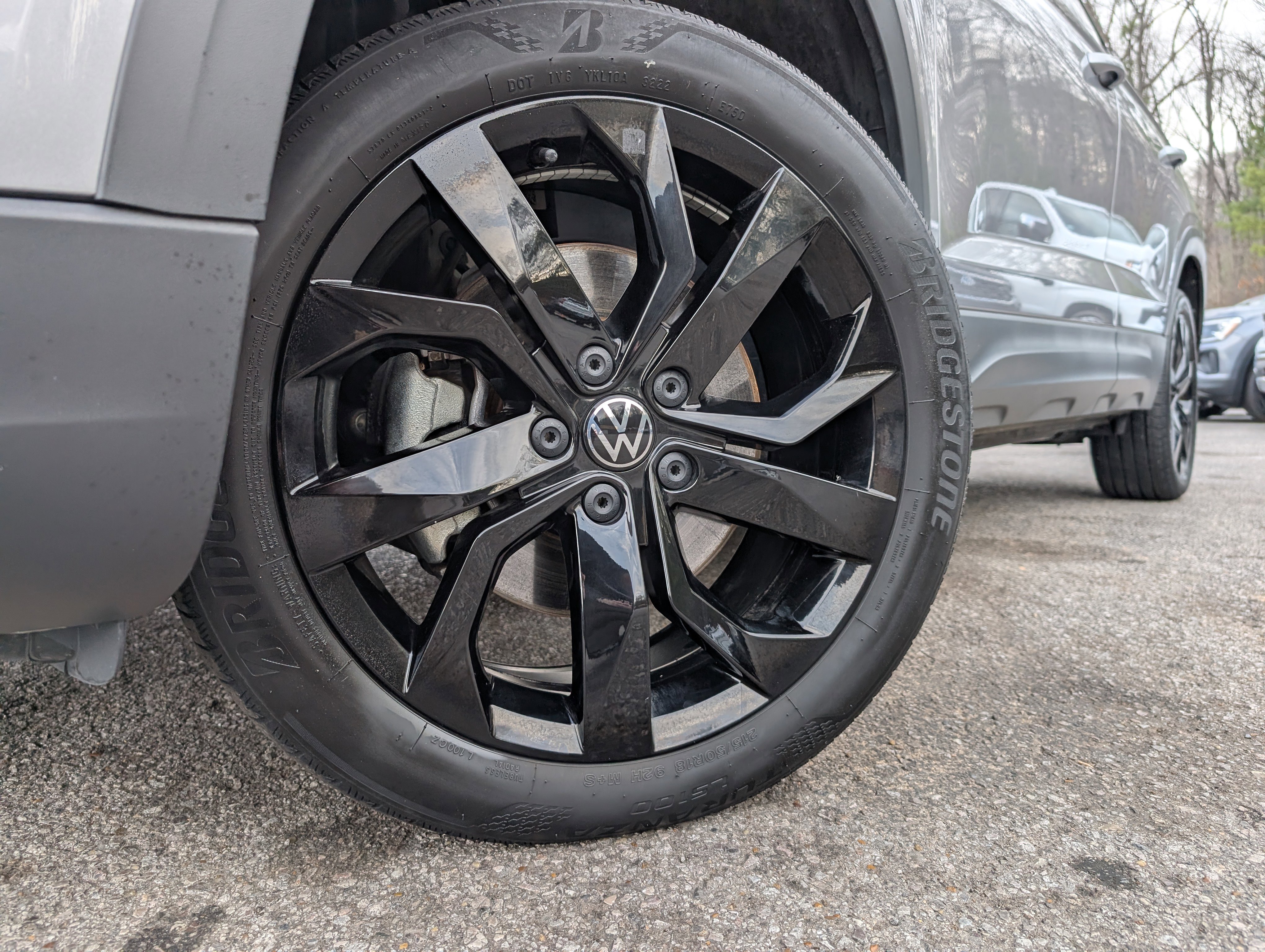 Used 2023 Volkswagen Taos SE w/ Black Wheel Package image 30