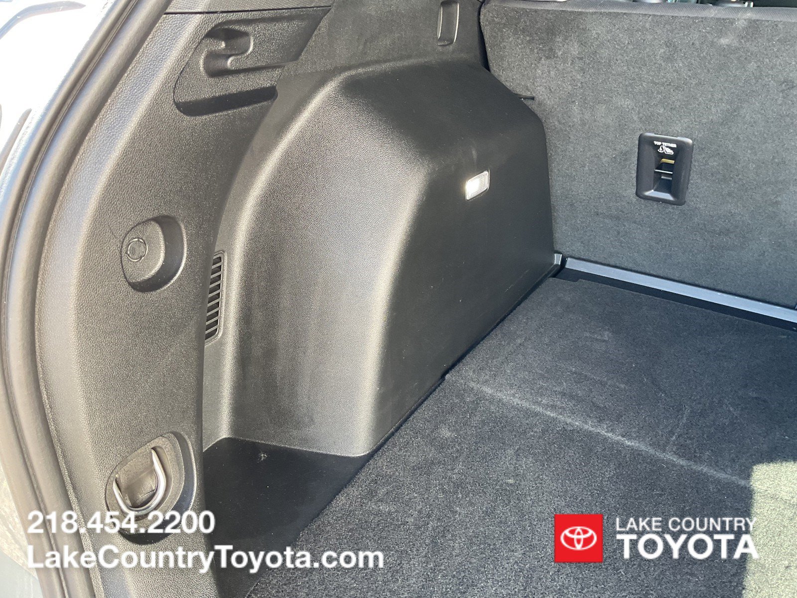 Used 2025 GMC Terrain Elevation AWD/4WD image 9