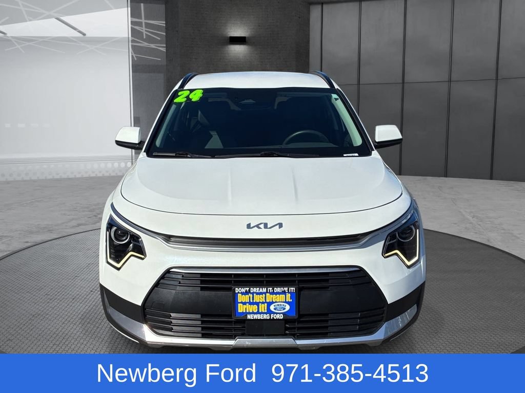 Used 2024 Kia Niro EX FWD image 2