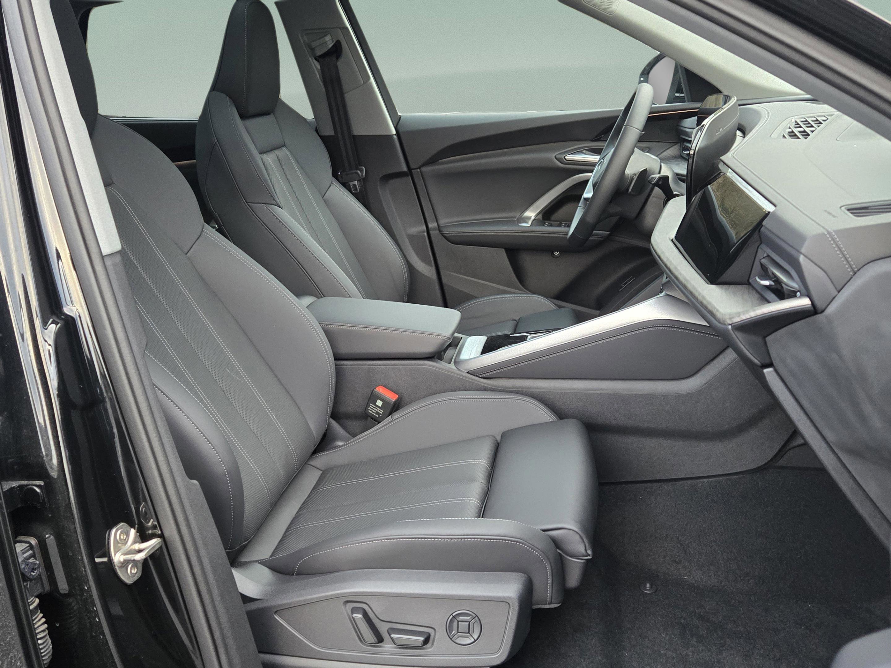 New 2025 Audi Q5 Prestige image 22