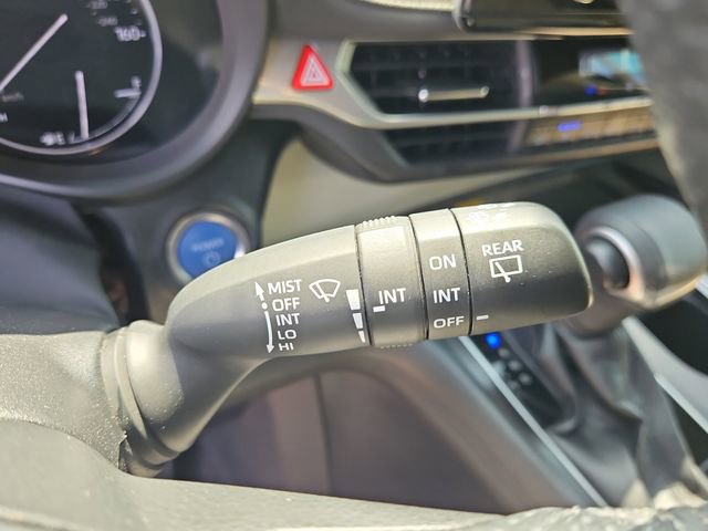 Used 2021 Toyota Sienna Limited FWD image 23