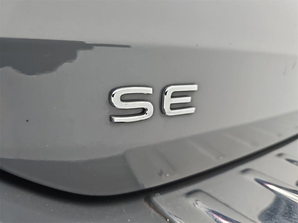 Used 2024 Volkswagen Taos SE image 46