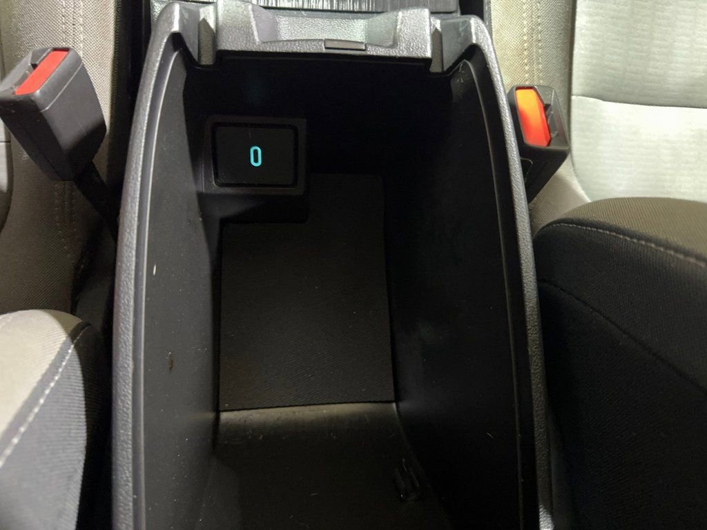 Used 2020 Ford Escape S image 32