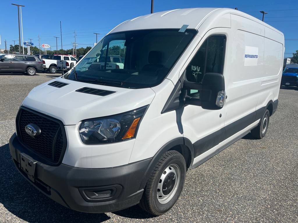New 2025 Ford Transit 250 148 Medium Roof RWD image 4