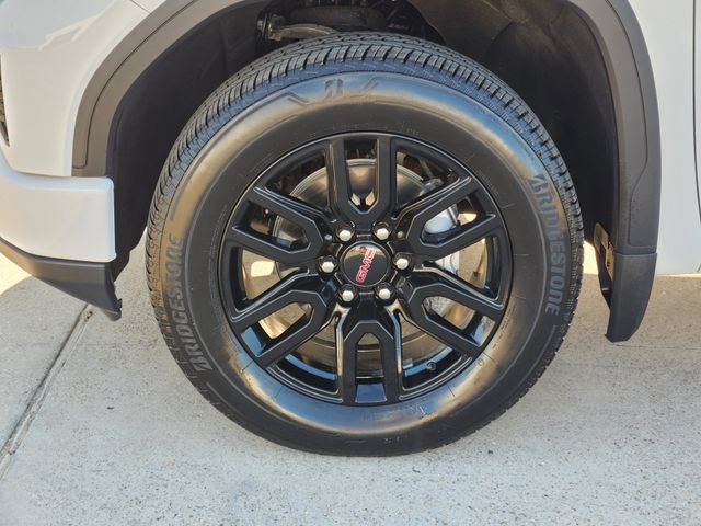 Used 2025 GMC Sierra 1500 Elevation RWD image 17