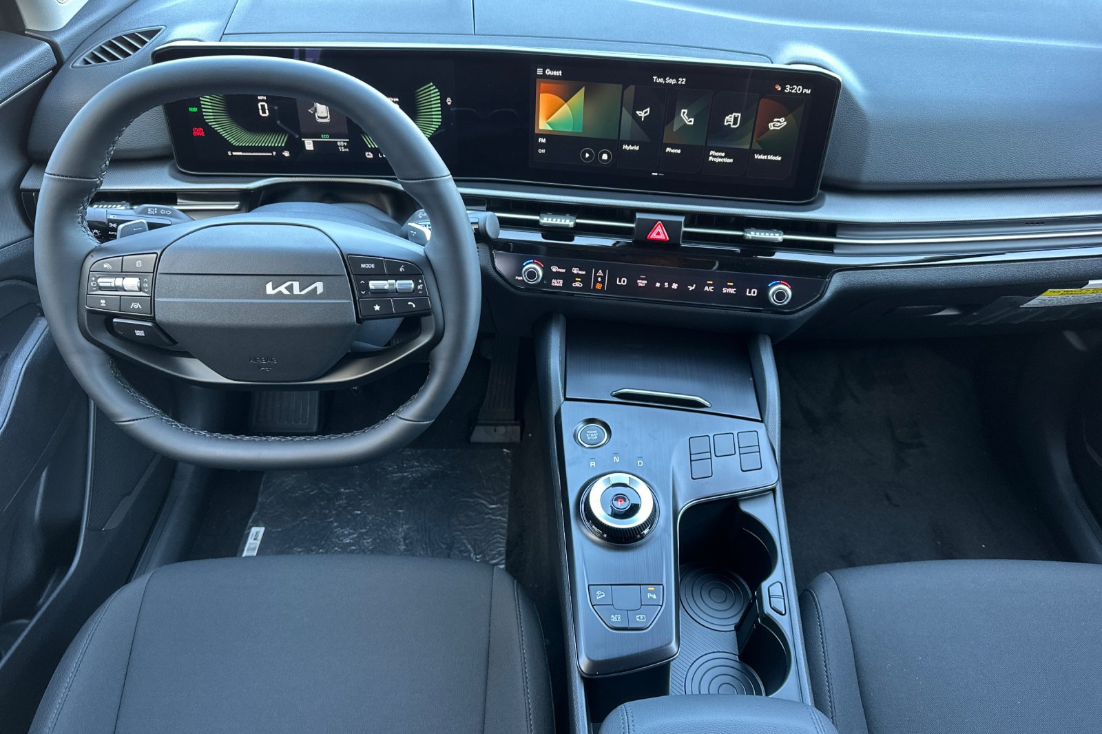 New 2027 Kia Sportage LX FWD image 13
