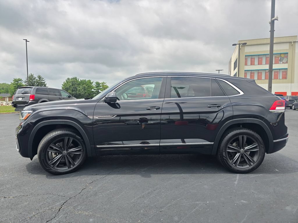 Used 2022 Volkswagen Atlas Cross Sport SEL R-Line AWD/4WD image 5