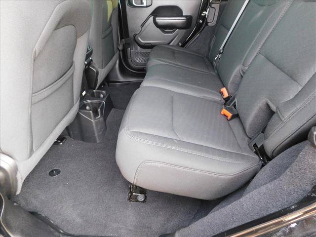 Used 2023 Jeep Wrangler Unlimited Sport AWD/4WD image 26