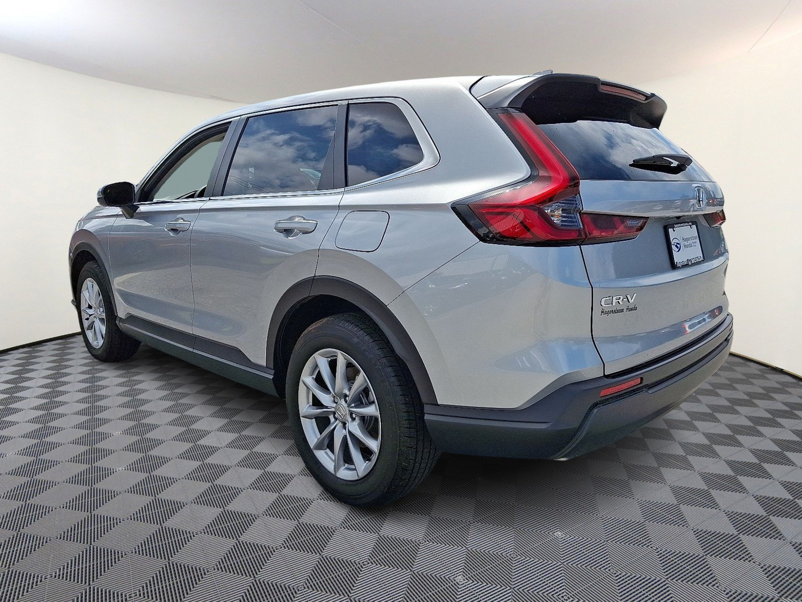 Certified 2026 Honda CR-V EX image 4
