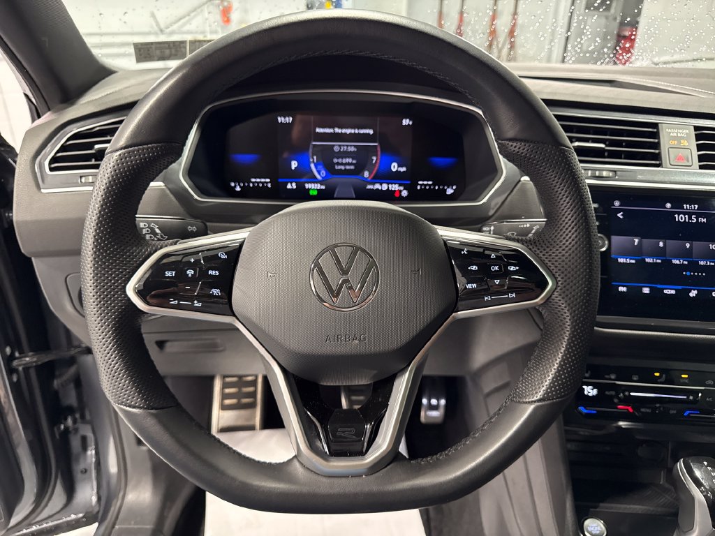Used 2024 Volkswagen Tiguan SE R-Line FWD image 6