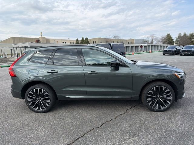 New 2026 Volvo XC60 B5 Ultra w/ Climate Package image 2