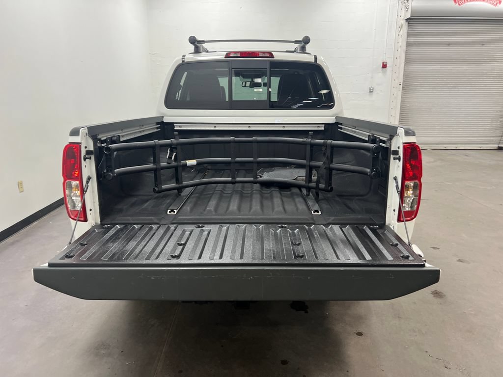 Used 2020 Nissan Frontier 4x4 Crew Cab image 25