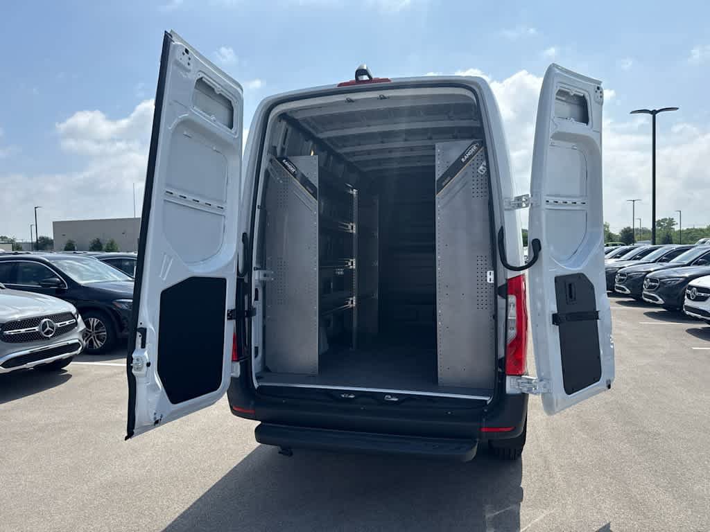 New 2026 Mercedes-Benz Sprinter 2500 video 2