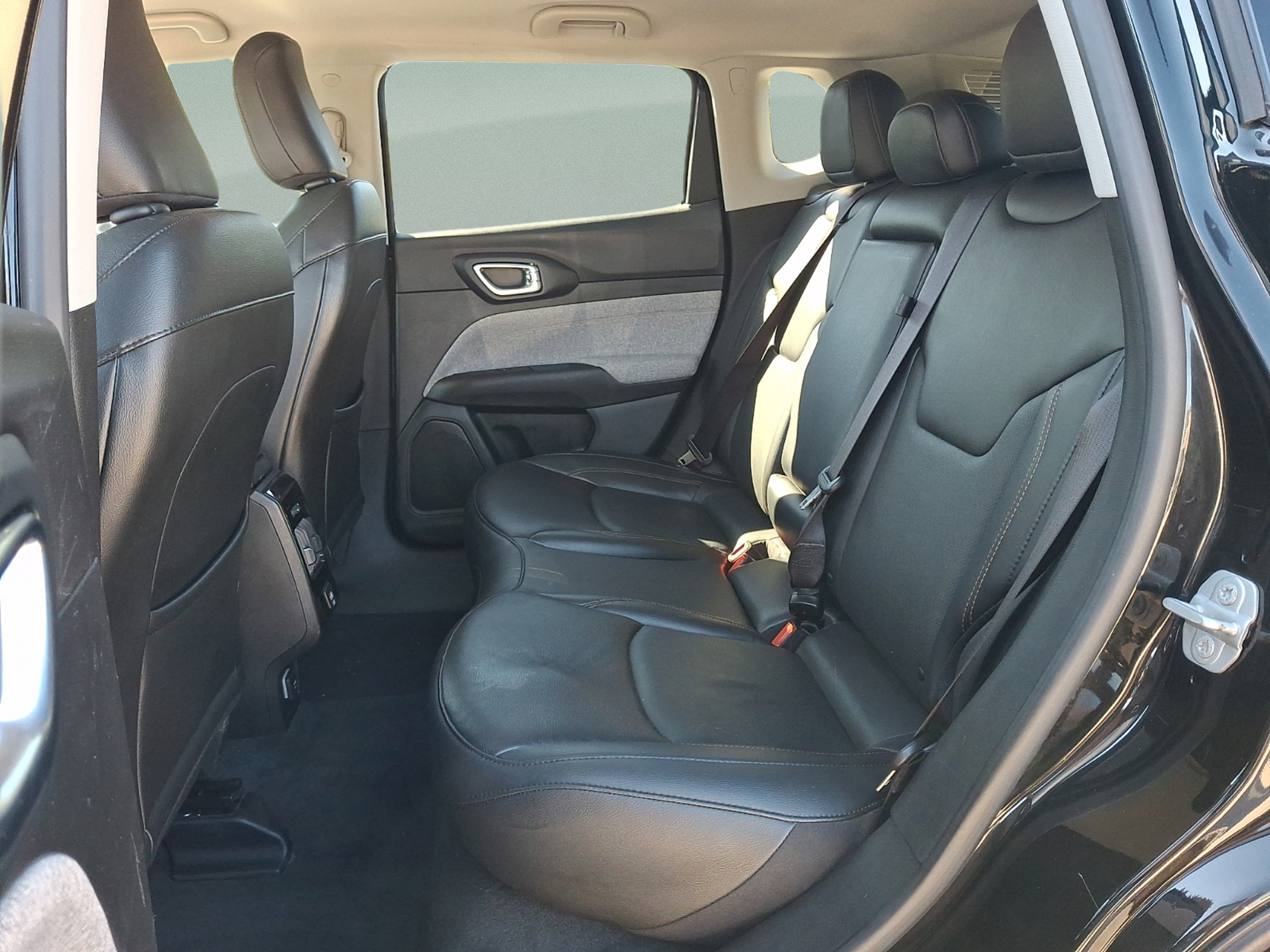 Certified 2022 Jeep Compass Latitude AWD/4WD image 8