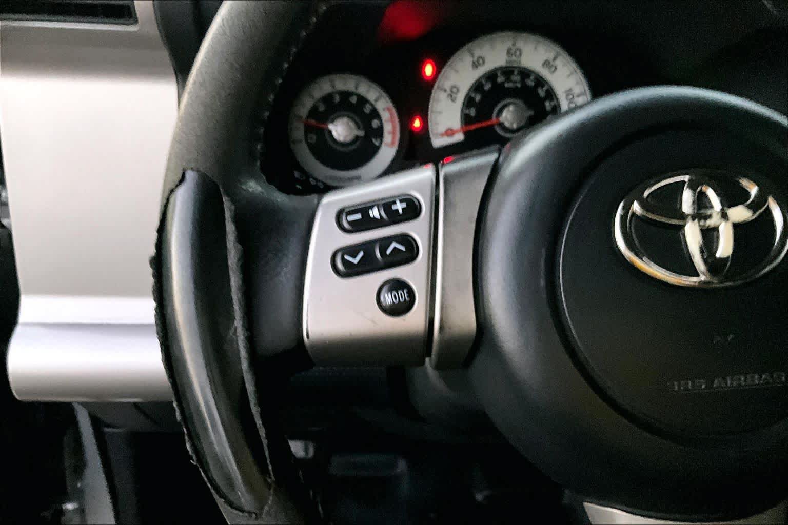 Used 2008 Toyota FJ Cruiser 2WD w/ Upgrade Pkg 1 image 23