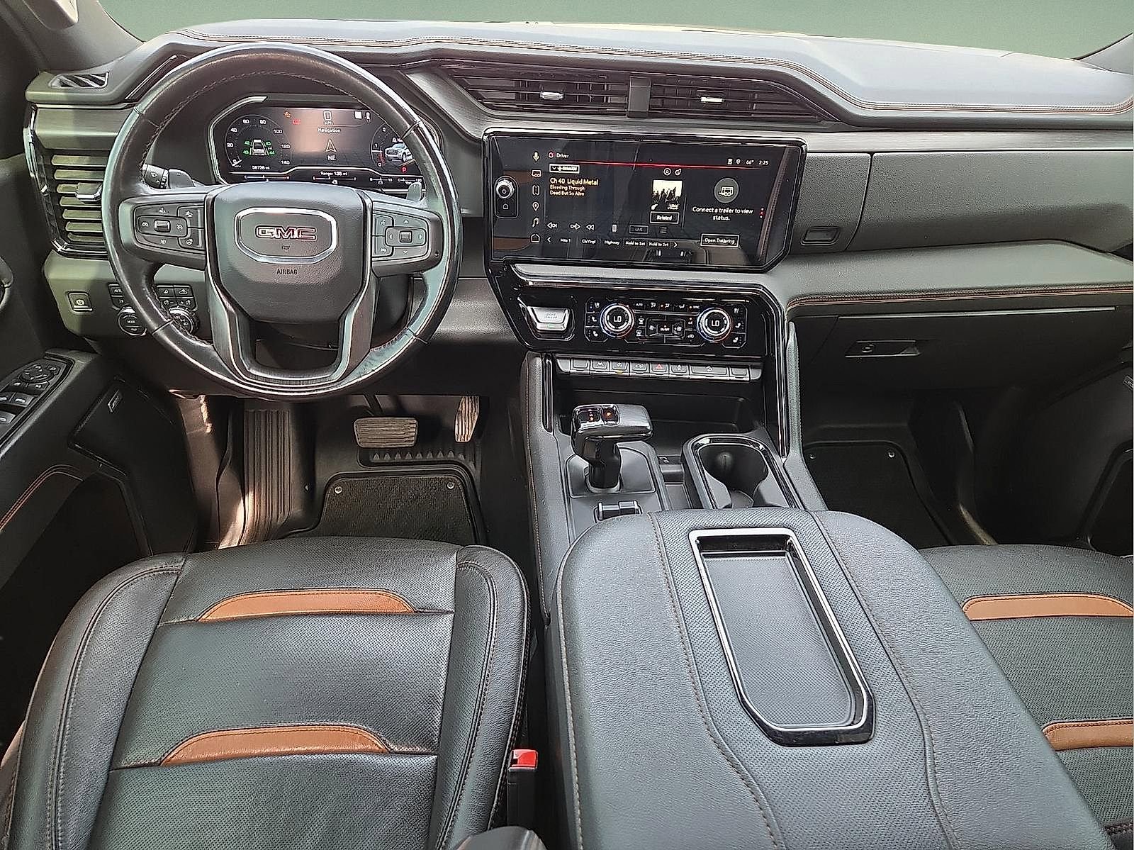 Used 2022 GMC Sierra 1500 AT4 w/ AT4 Preferred Package image 11