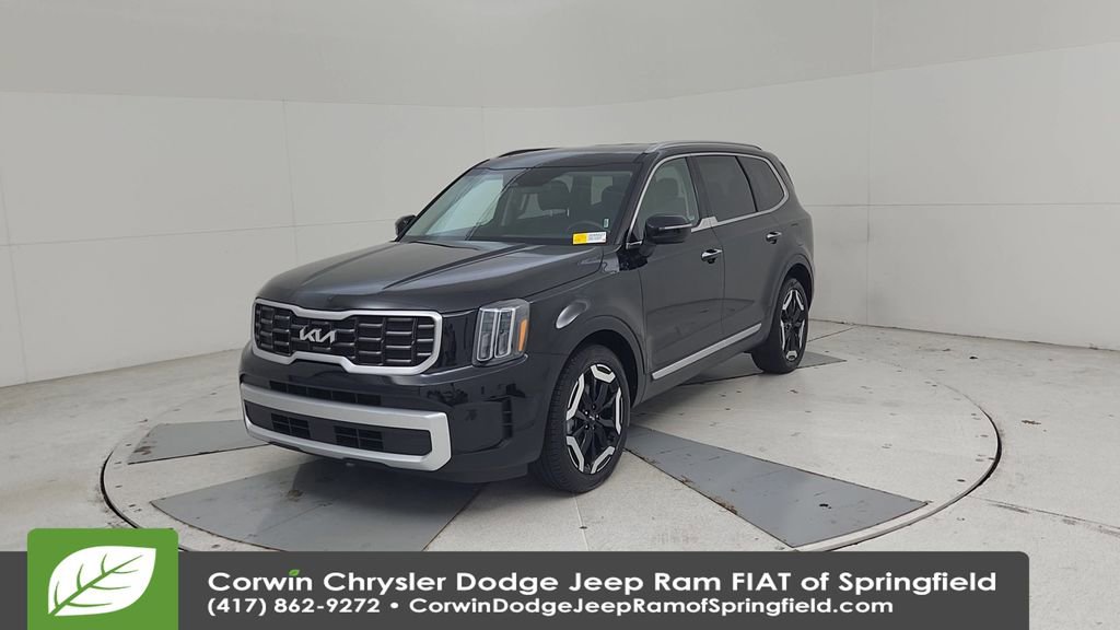 Used 2025 Kia Telluride S AWD/4WD image 6