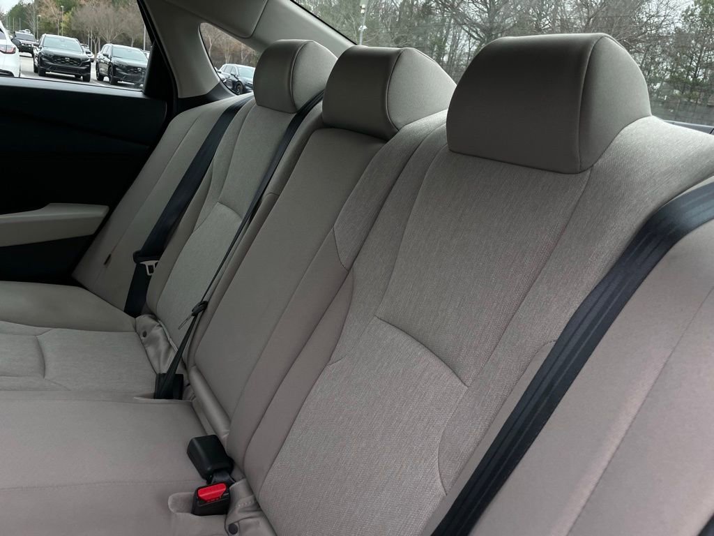 Used 2025 Honda Accord SE image 40