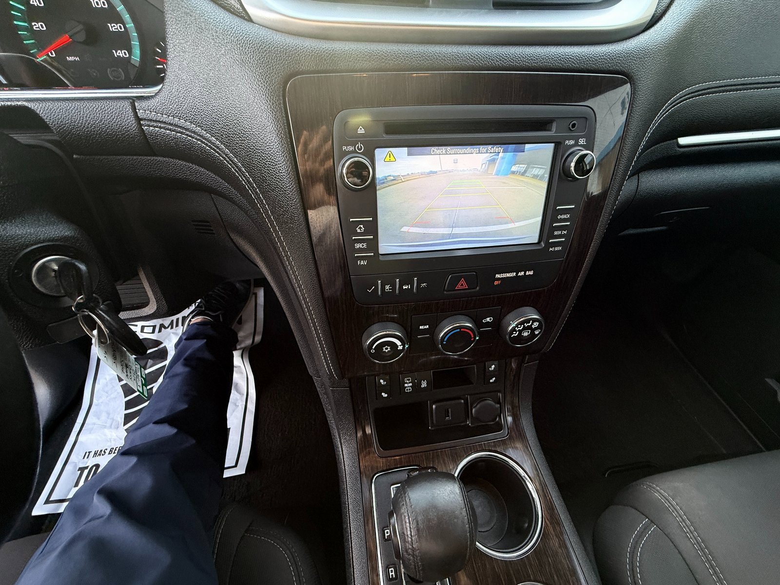 Used 2015 Chevrolet Traverse LT w/ Style and Technology Package image 14