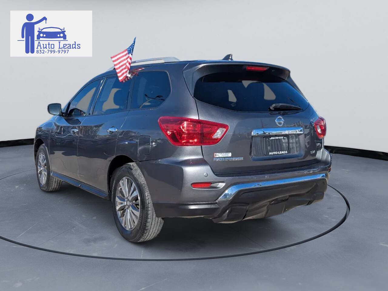 Used 2019 Nissan Pathfinder SV image 6