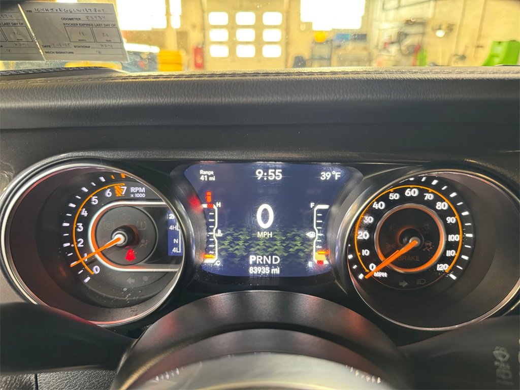 Used 2020 Jeep Wrangler Unlimited Sahara image 16