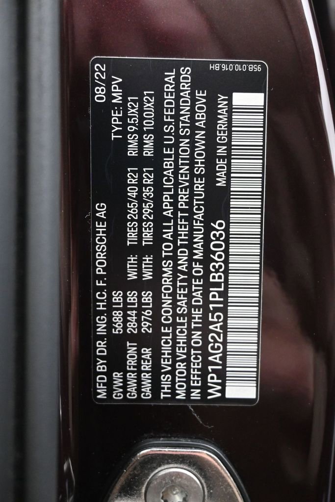 Used 2023 Porsche Macan S image 17