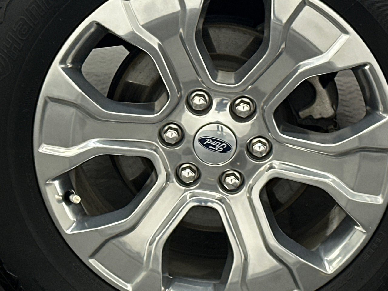 Used 2023 Ford F150 Platinum image 5
