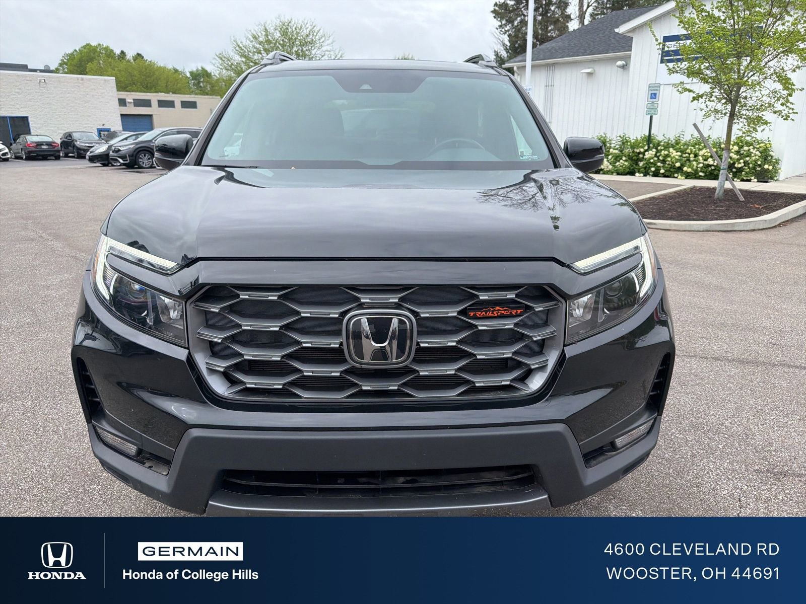 Used 2024 Honda Passport TrailSport image 2