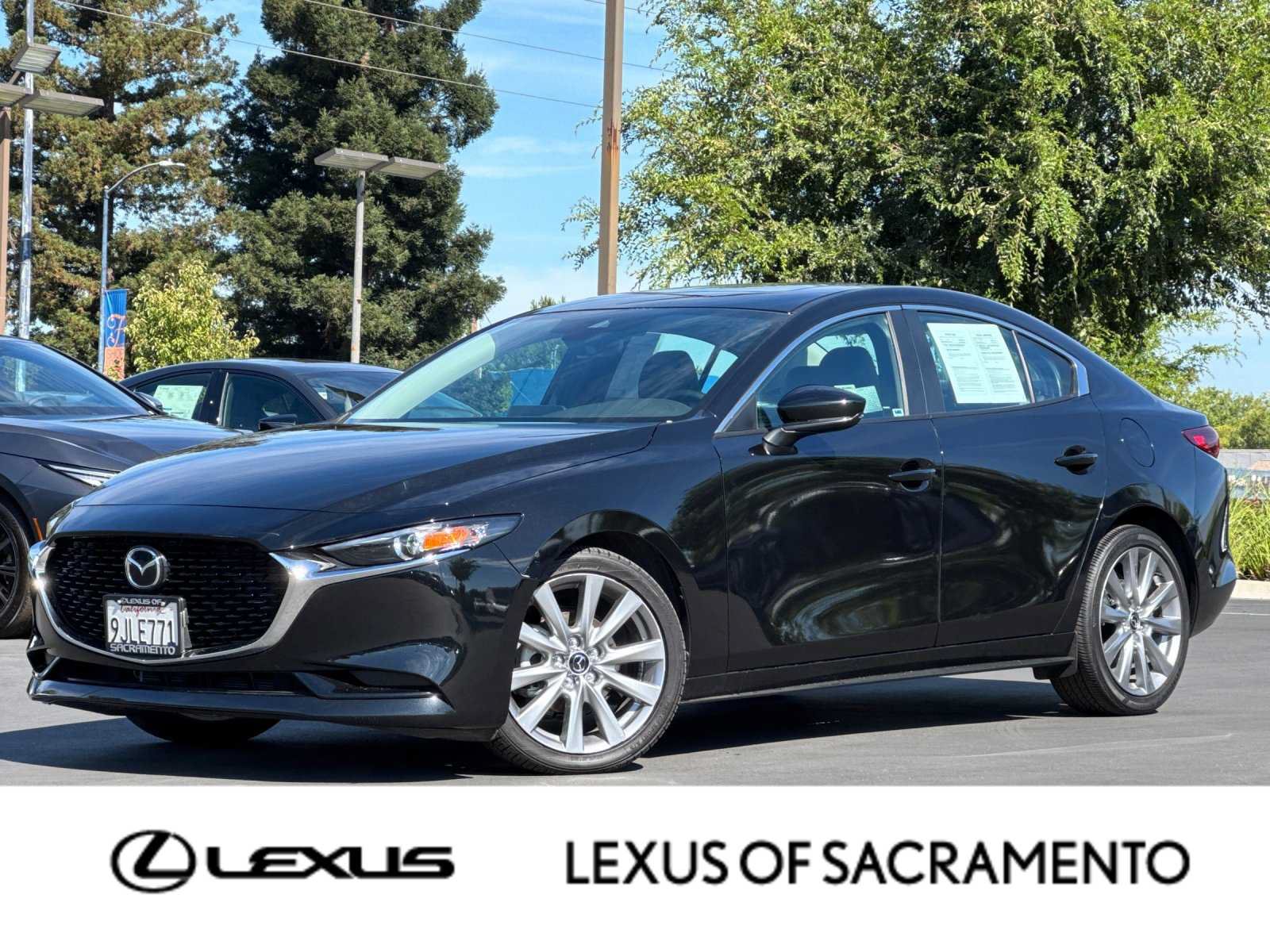 Used 2023 MAZDA MAZDA3 s FWD image 1