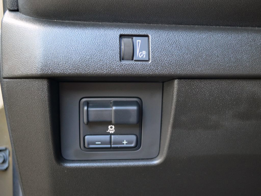 Used 2023 Chevrolet Colorado Trail Boss w/ Advanced Trailering Package image 25