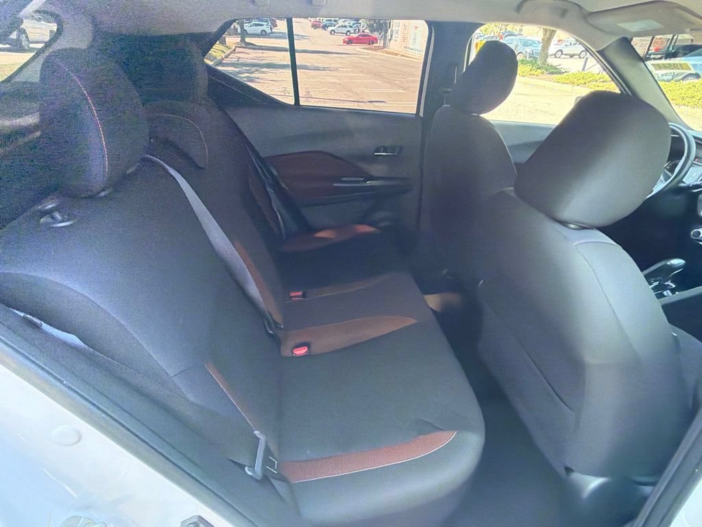 Used 2019 Nissan Kicks SR FWD image 25