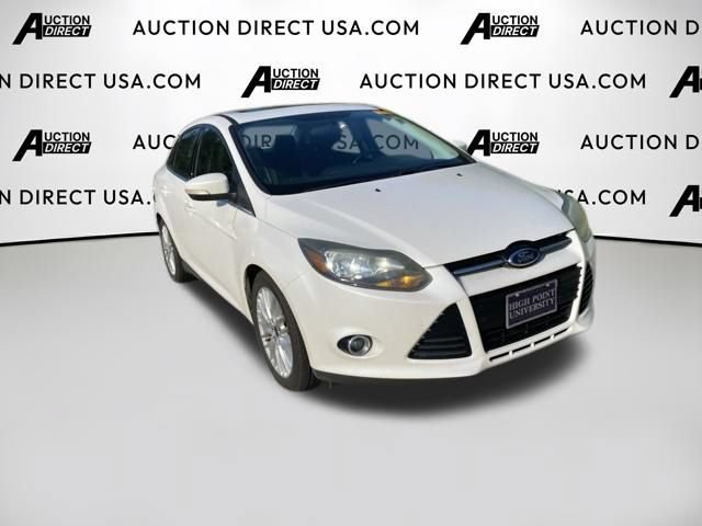 Used 2014 Ford Focus Titanium FWD image 16
