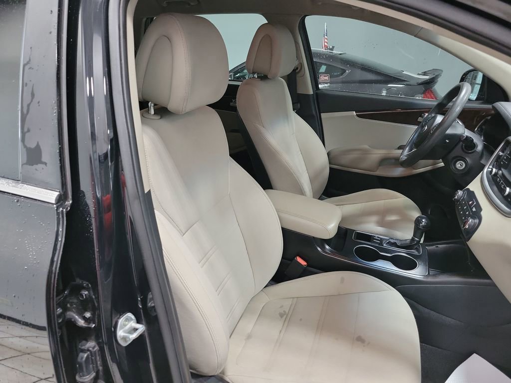 Used 2016 Kia Sorento LX image 20