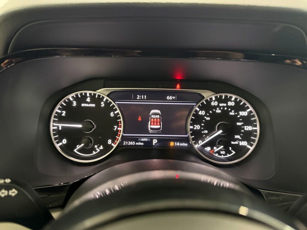 Used 2025 Nissan Pathfinder SL AWD/4WD image 21