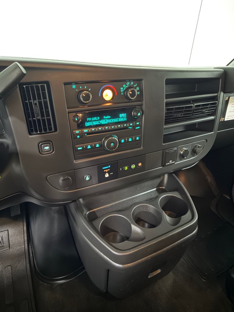 Used 2016 Chevrolet Express 3500 LT w/ LT Preferred Equipment Group RWD image 13