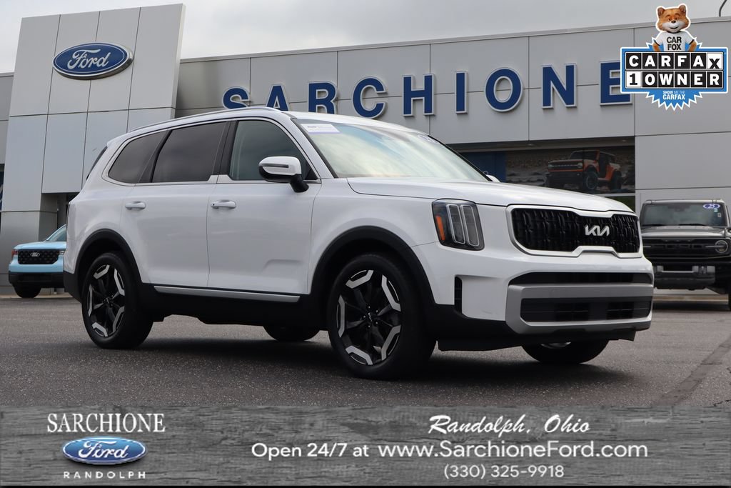Used 2023 Kia Telluride EX w/ EX Captain's Chair Package AWD/4WD image 1