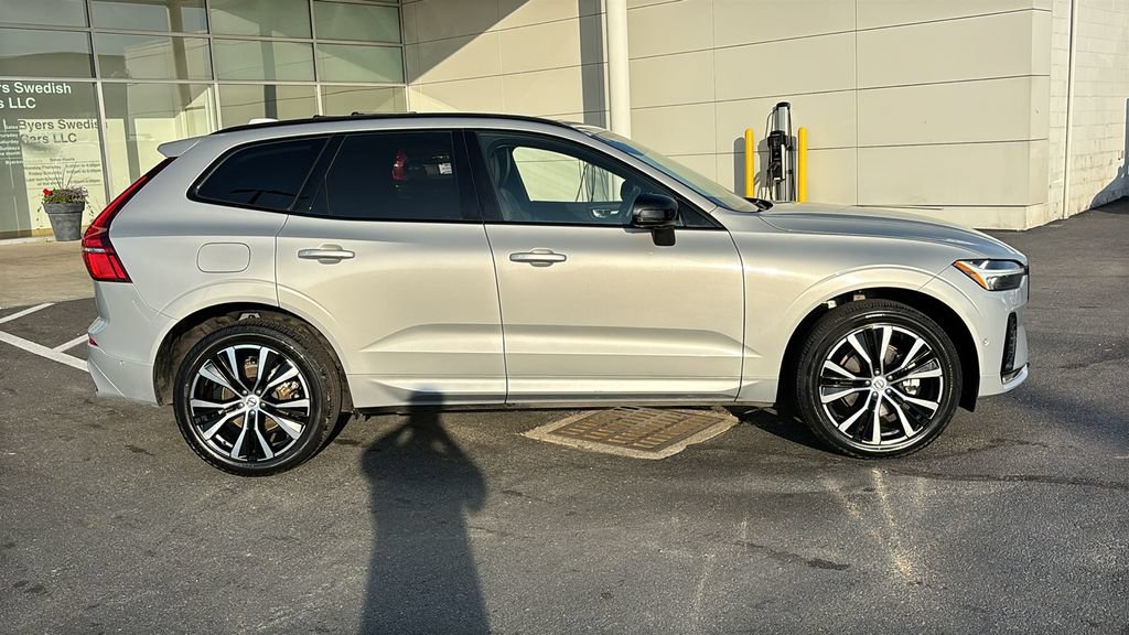 Certified 2025 Volvo XC60 B5 Plus AWD/4WD image 27