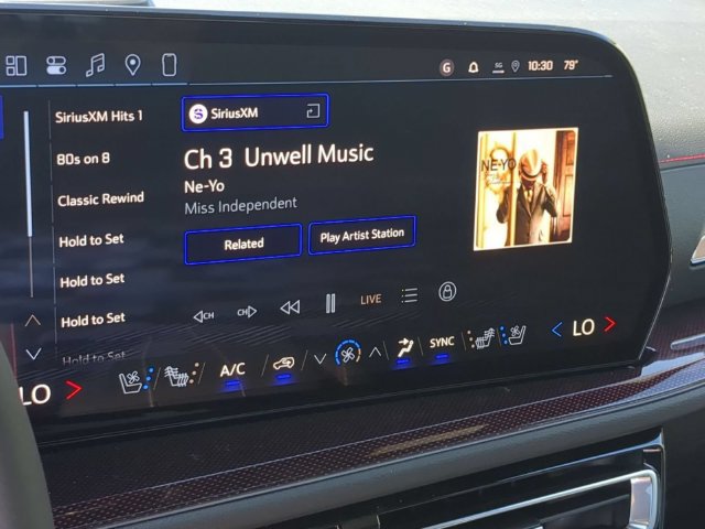 New 2027 Chevrolet Traverse RS AWD/4WD image 21