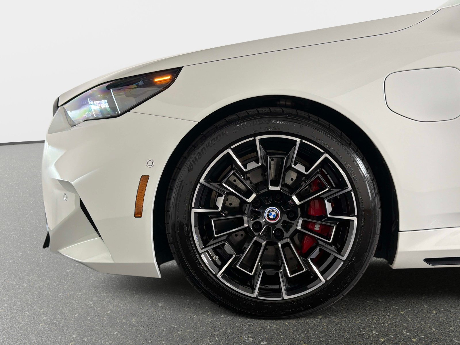 Used 2025 BMW M5 Touring AWD/4WD image 13