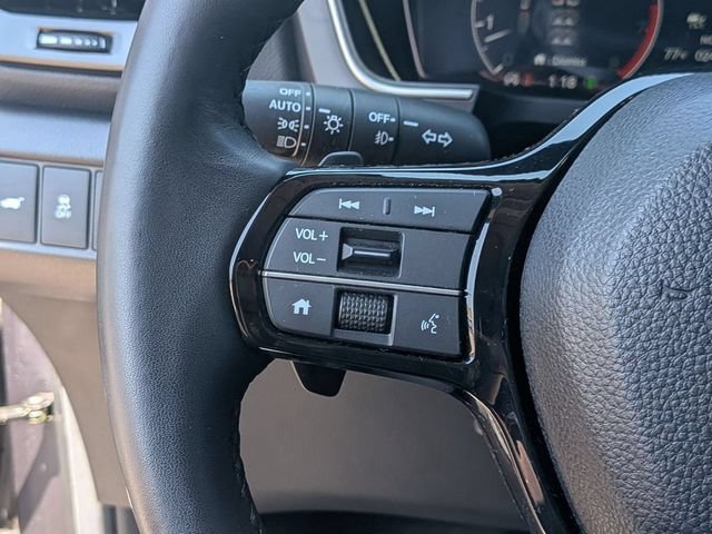 Used 2025 Honda Pilot Touring image 20