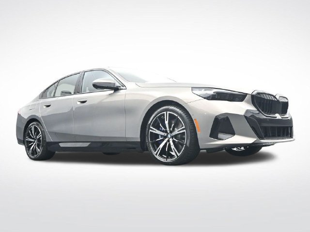New 2027 BMW 550e xDrive AWD/4WD image 31