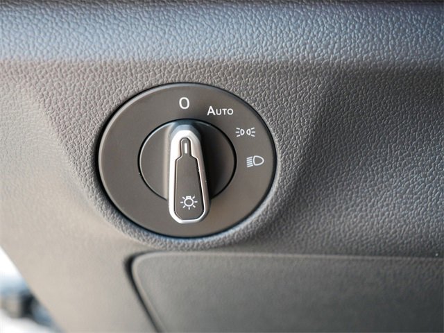 Certified 2024 Volkswagen Jetta SEL image 24