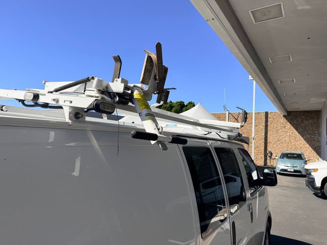 Used 2015 Chevrolet Express 2500 image 27