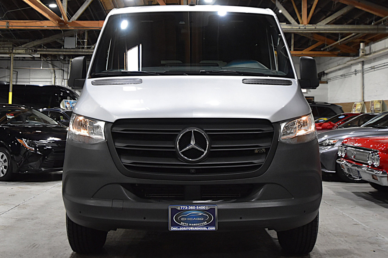 Used 2021 Mercedes-Benz Sprinter 2500 image 2