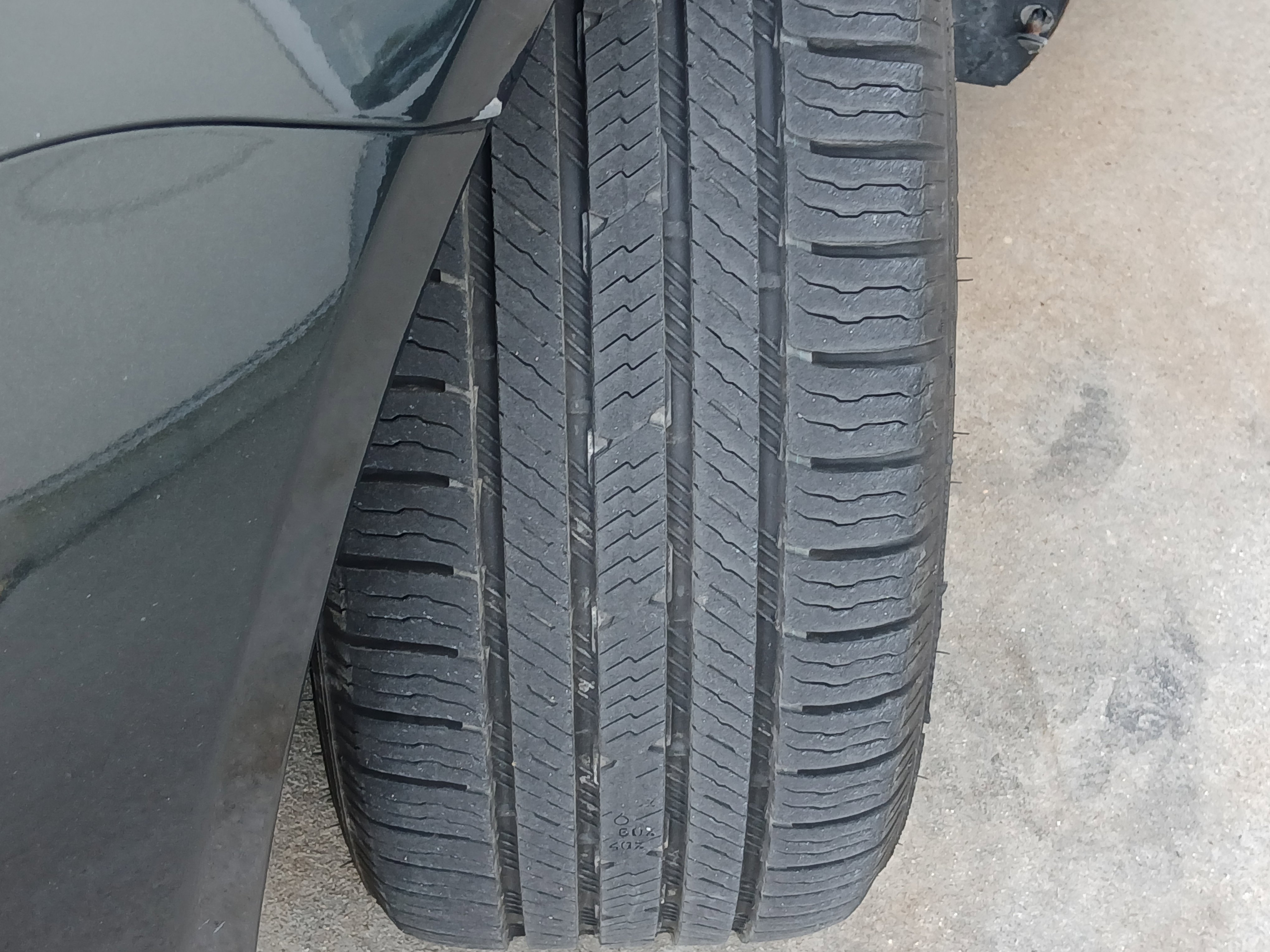 Used 2010 Ford Fusion Hybrid FWD image 16