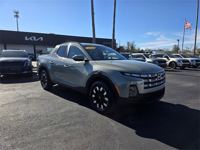 Used 2025 Hyundai Santa Cruz SEL image 16