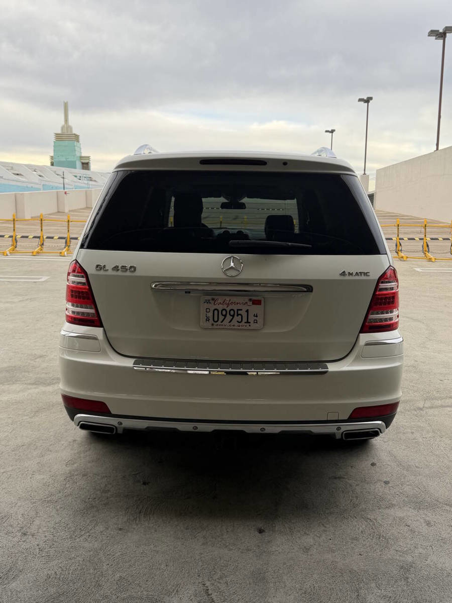 Used 2010 Mercedes-Benz GL 450 4MATIC image 16