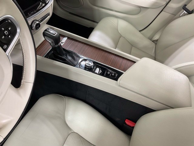 Used 2021 Volvo S60 T5 Momentum FWD image 17