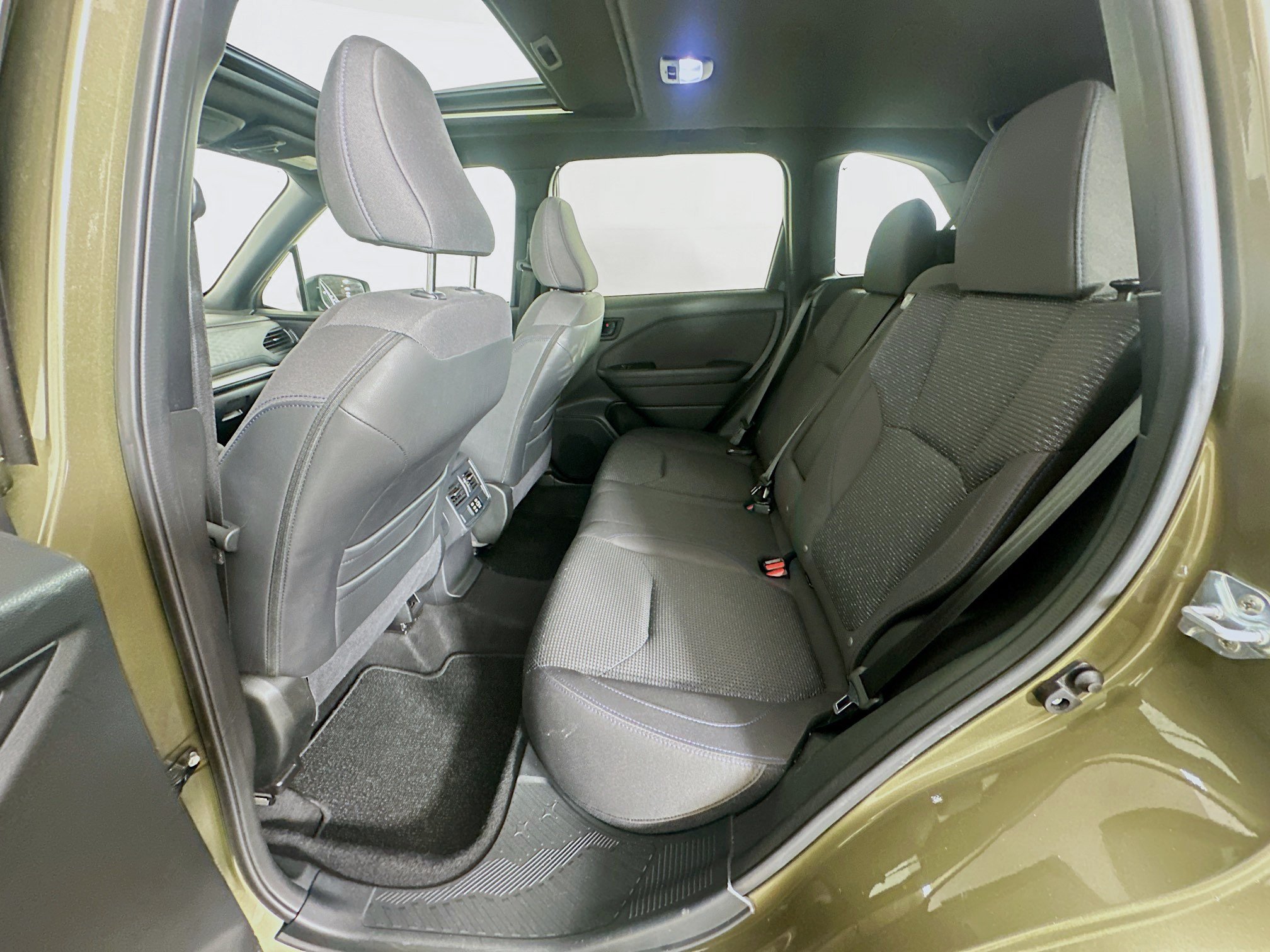 Used 2025 Subaru Forester Premium AWD/4WD image 27