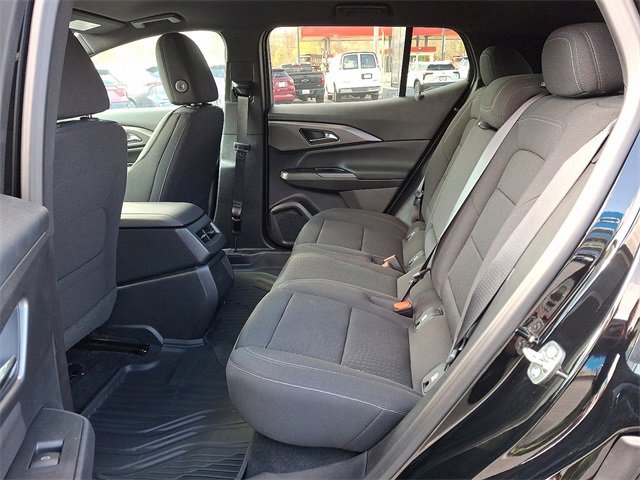 Certified 2025 Chevrolet Equinox EV LT image 10